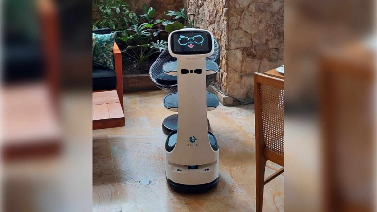 Sabaneta será el primer municipio del país con un robot mesero