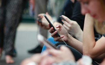 Dolores en el dedo pulgar, la nueva patología por el uso continuo del celular Dolores en el dedo pulgar, la nueva patología por el uso continuo del celular - Itagüí Hoy
