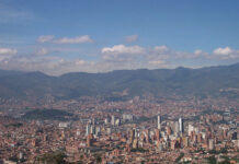 Habrá toque de queda continuo del 8 al 12 de abril en el Valle de Aburrá Habrá toque de queda continuo del 8 al 12 de abril en el Valle de Aburrá - Sabaneta Hoy