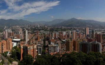 Toque de queda y ley seca; las medidas para esta semana en Antioquia