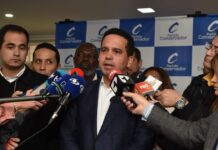 Partido Conservador entregó 42 avales al “Equipo de Antioquia” liderado por el senador Trujillo