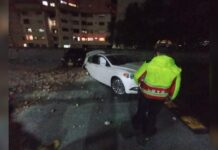 Parte de la fachada de un edificio en Sabaneta se cayó y dejó una persona afectada