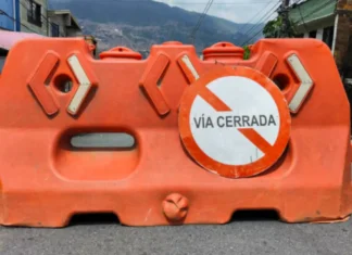 Cierres viales por la instalación del alumbrado navideño Cierre