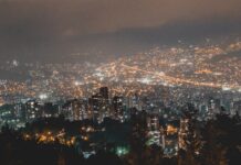 Caminata de cierre de año: la mejor vista de las luces navideñas Caminata